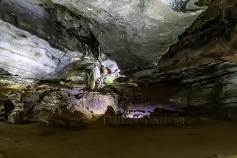 Sudwala Caves - © www.theguys.co.za